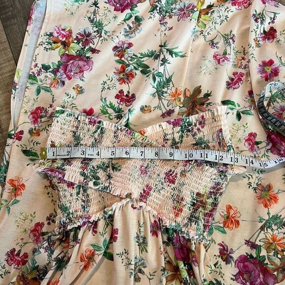 Zara Smocked Criss Cross Off Shoulder
Maxi Dress size s - Picture 3 of 4